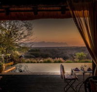 Khaya Ndlovu Manor House - Accommodation Africa