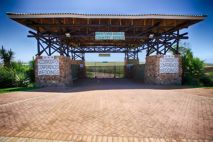 Mentors Country Estate - thumb 7