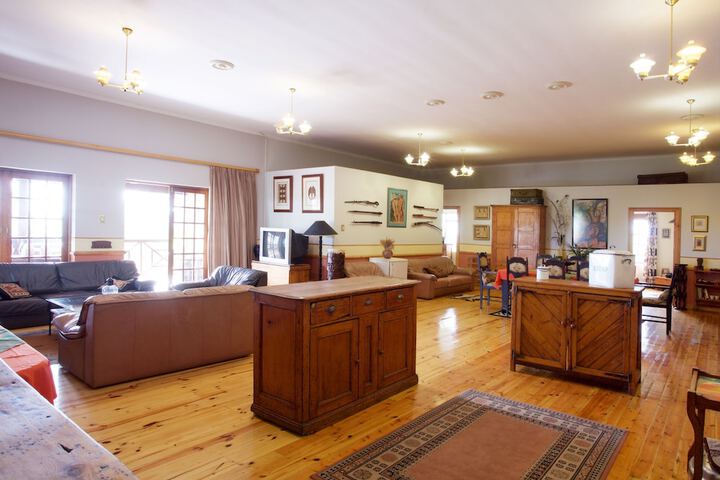 Mentors Country Estate - thumb 2