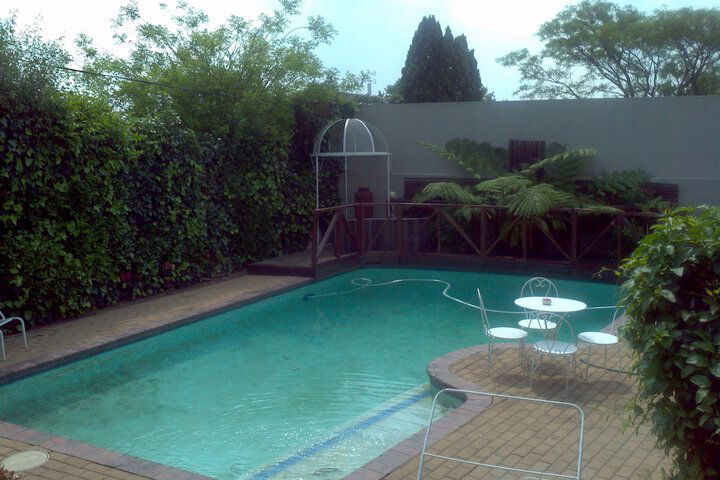 5th Avenue Guest House - thumb 5