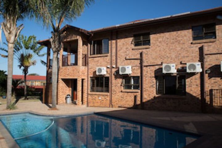 Milkwood Mansion - thumb 0