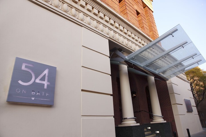 54 On Bath - thumb 4