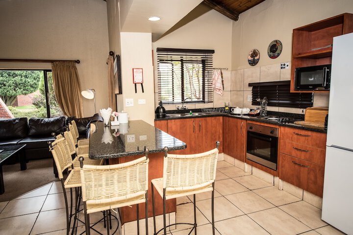 First Group Qwantani - thumb 1