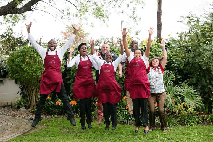 GUBAS DE HOEK Meet Eat Sleep - thumb 5