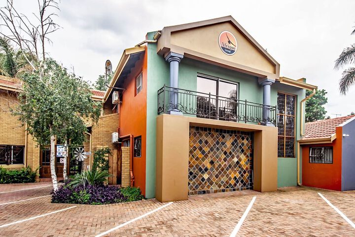 Sunward Park Guesthouse - thumb 1