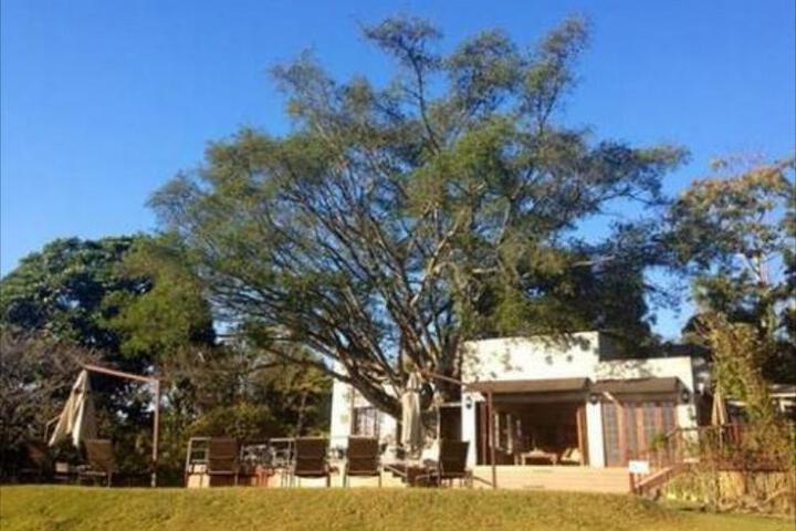 Hulala Lakeside Lodge - thumb 3