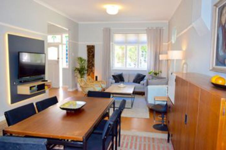 2 Bedroom House With Garden - thumb 5