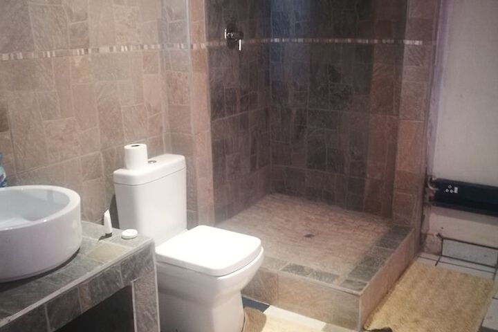 Naisar Sparkling White Apartment - thumb 4