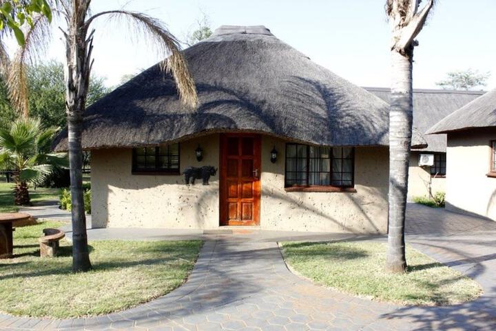 Umndini Safari Resort & Venue - thumb 3
