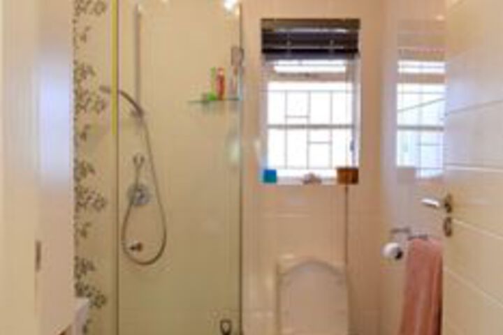 1 Bedroom Apartment In Greenpoint - thumb 6