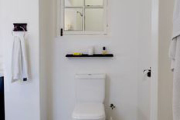 2 Bedroom House In Observatory Cape Town - thumb 7