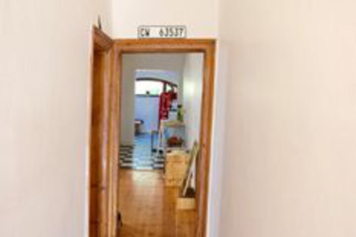 2 Bedroom House In Observatory Cape Town - thumb 1