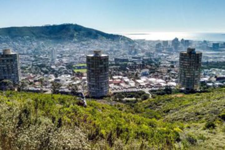 2 Bedroom Apartment In Vredehoek Towers - thumb 5