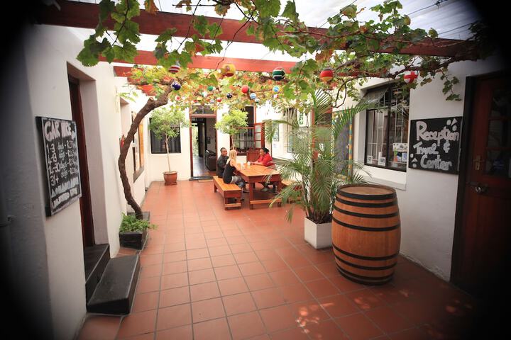 Zebra Crossing Backpackers - thumb 4