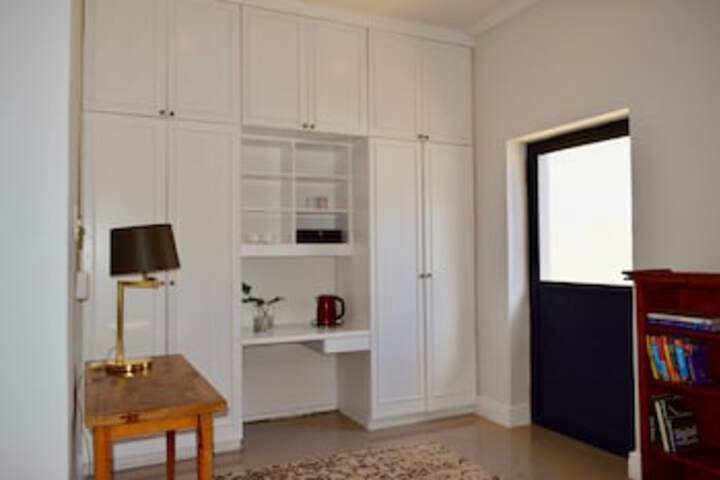2 Bedrooms Apartment With Beautiful Views Next To Park - thumb 1