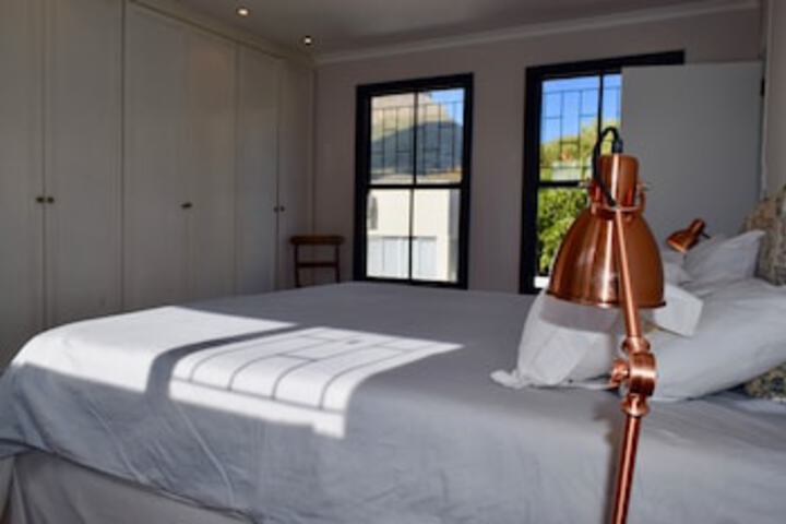 2 Bedrooms Apartment With Beautiful Views Next To Park - thumb 4