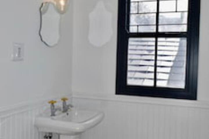 2 Bedrooms Apartment With Beautiful Views Next To Park - thumb 3