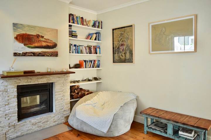 2 Bedroom Home With Private Garden - thumb 3