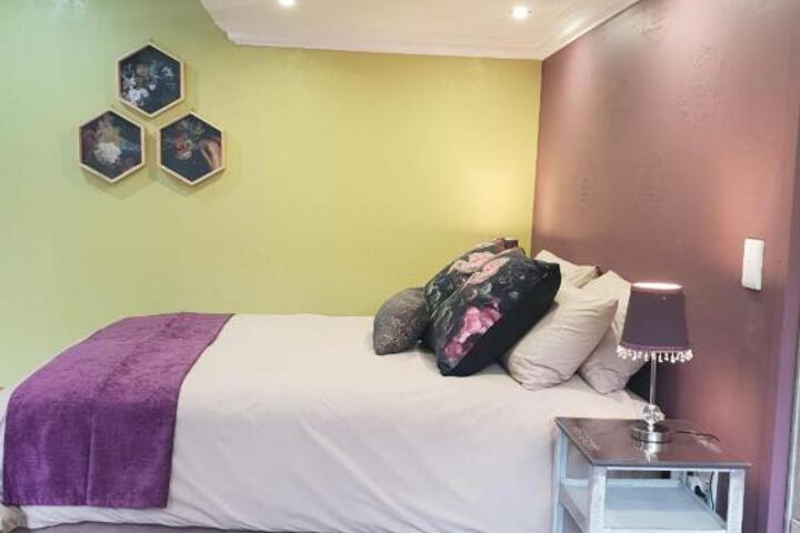 Rozenhof Guest Cottages - thumb 5