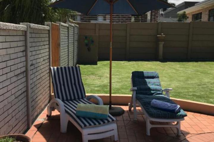 10 On Beresford - thumb 5