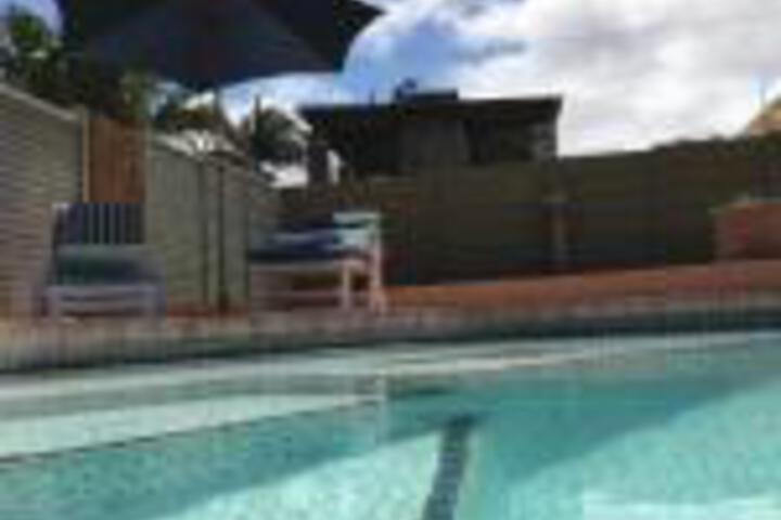 10 On Beresford - thumb 0