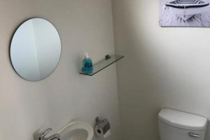 10 On Beresford - thumb 4