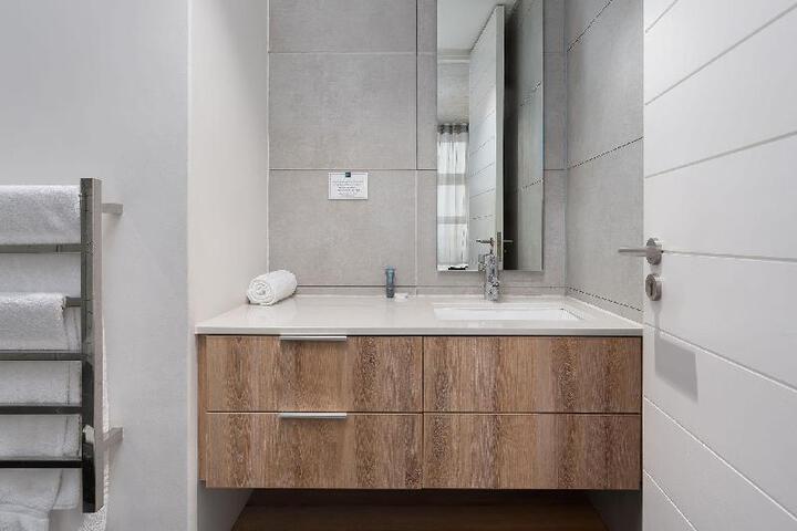Century City Luxury Apartments - thumb 2