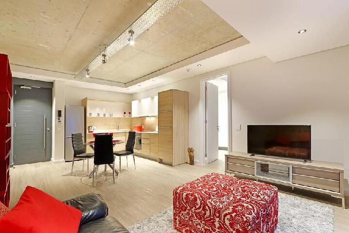 Century City Luxury Apartments - thumb 3