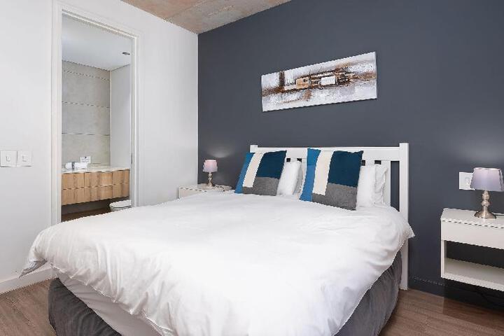 Century City Luxury Apartments - thumb 5