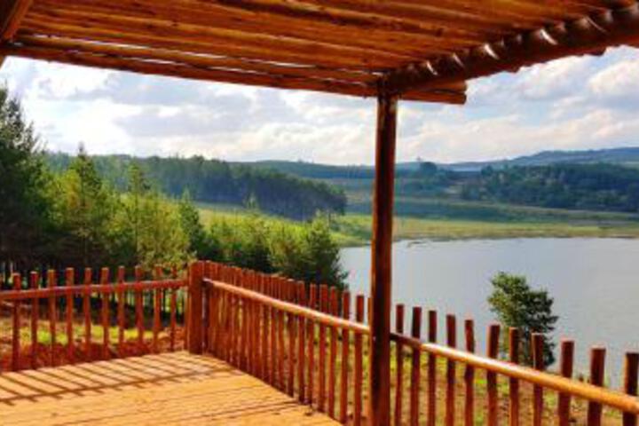 Stanford Lake Lodge - thumb 0