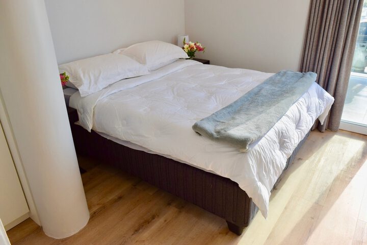 2 Bedroom Apartment With Mountain View - thumb 6