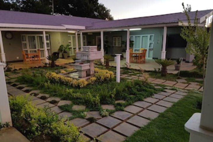 Graceland Guest House - thumb 0
