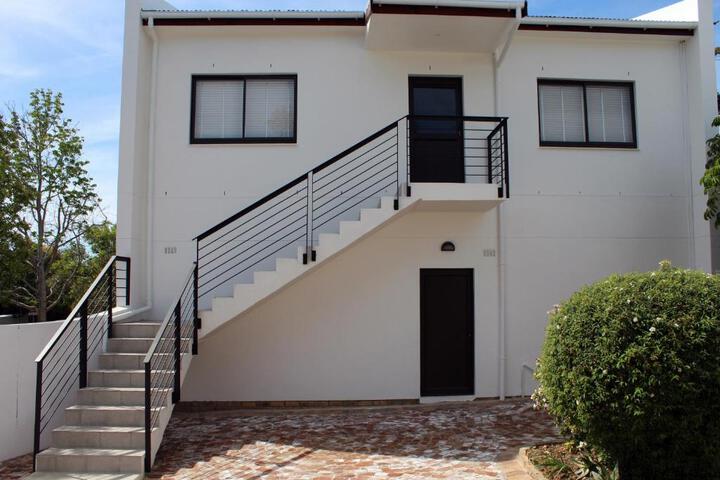 16 Rhodes North Self Catering - thumb 2