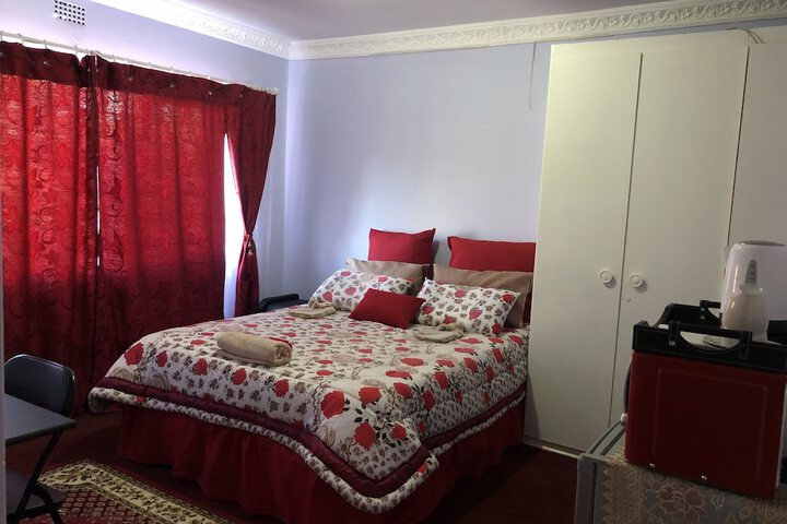 Naomi's Place - thumb 6