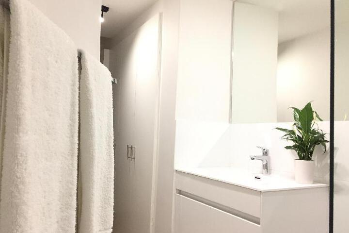 Urban Oasis At Windburg Suites - thumb 1