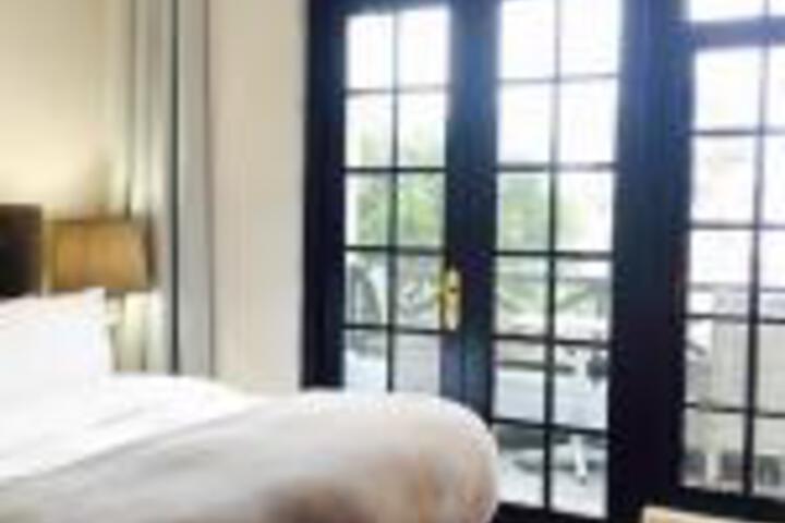 Urban Oasis At Windburg Suites - thumb 0