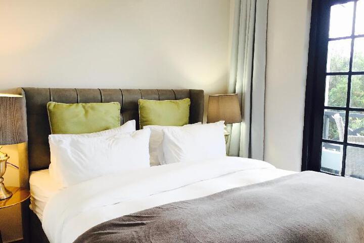 Urban Oasis At Windburg Suites - thumb 2