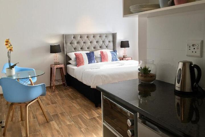 Urban Oasis At Windburg Suites - thumb 4