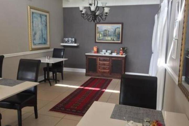 Golden Crest Guest House - thumb 2