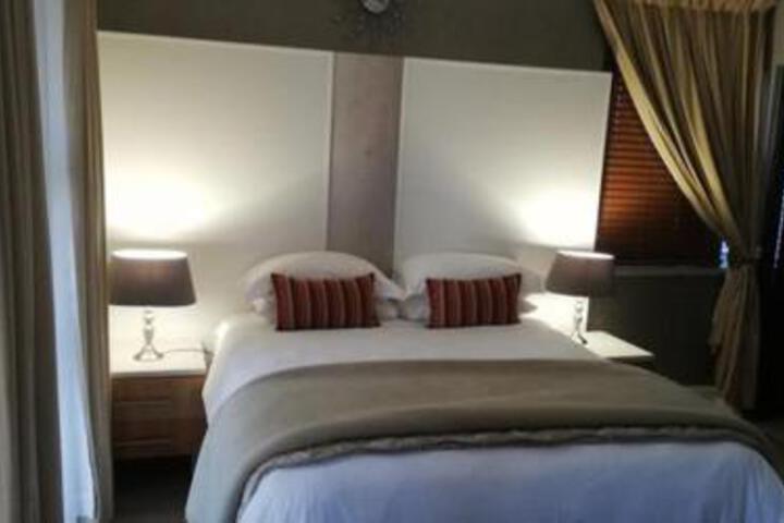 Golden Crest Guest House - thumb 7