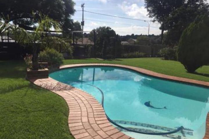 Golden Crest Guest House - thumb 6