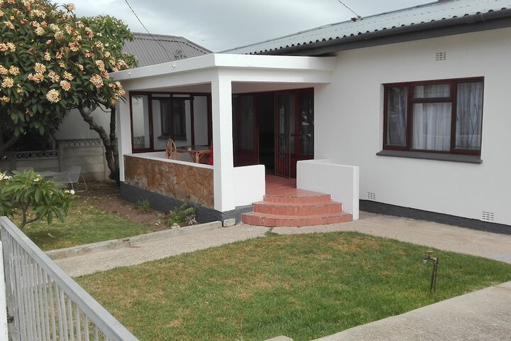 22 On Bland - thumb 2