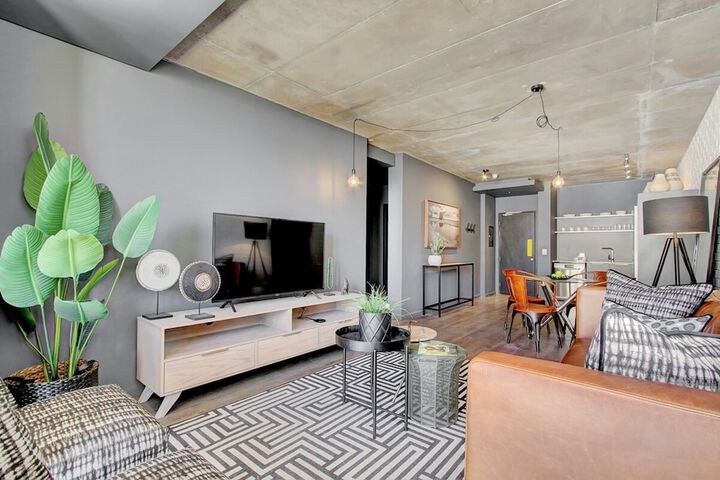 Modern Top Floor Flat With Mountain Views - thumb 5