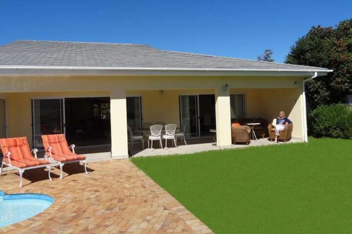 Stunning 3-bed Lakeside Villa With Private Pool - thumb 5