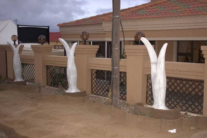 Up 2 Date Guest House - thumb 2