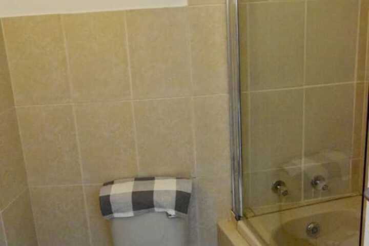 1 Bedroom Disa Park Studio In Vredehoek - thumb 5