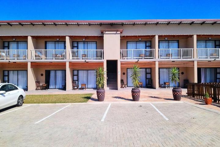 Hippo Lodge Apartments - thumb 3