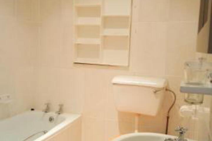Hippo Lodge Apartments - thumb 7