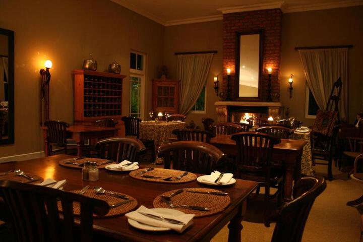 Roche House - thumb 4