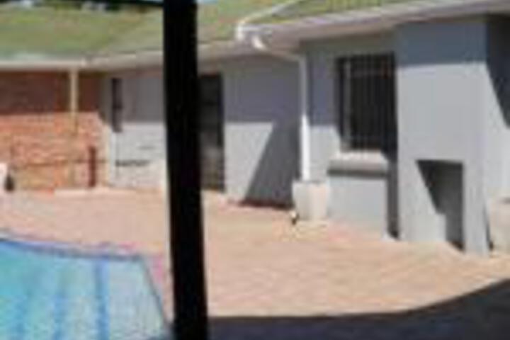 The Bay Inn - thumb 0